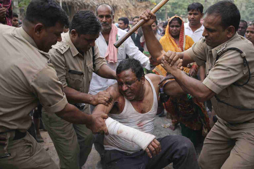 रक्षक ही बने भक्षक : सरपंच की पिटाई पर पुलिस के खिलाफ मानवाधिकार आयोग में शिकायत